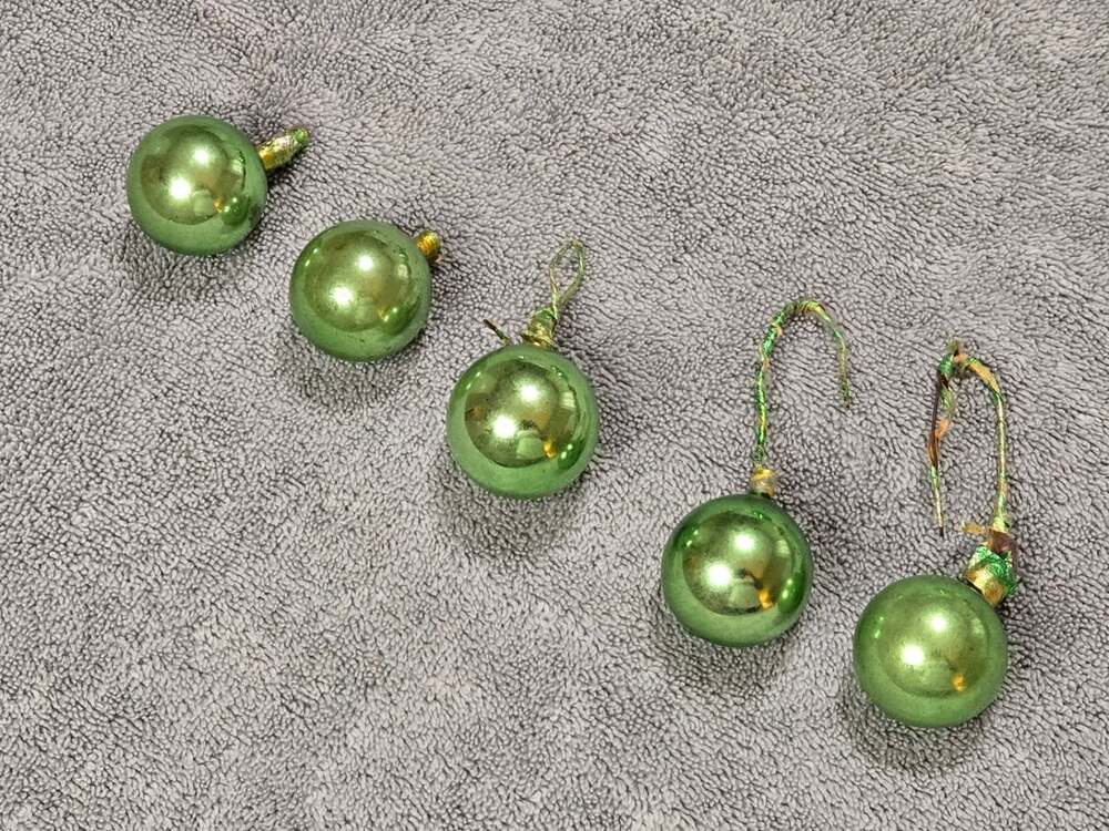 Vintage Mini Green Mercury Glass Christmas Ornaments Lot of 5 paper cap